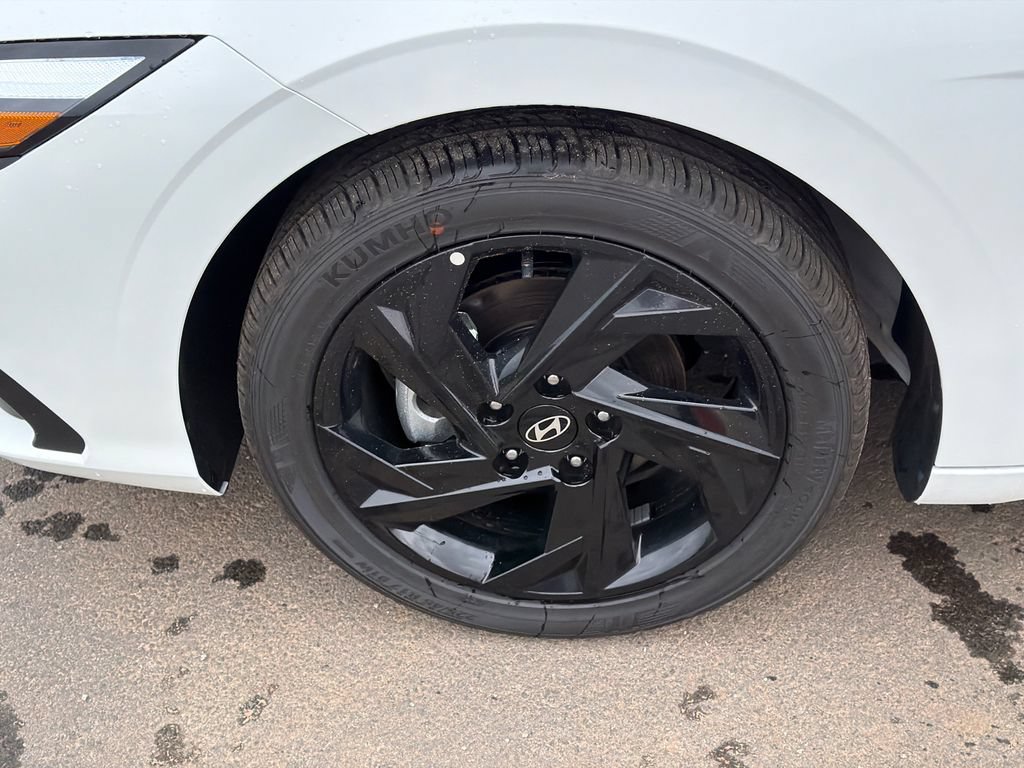 New 2026 Hyundai Elantra Sport FWD image 12