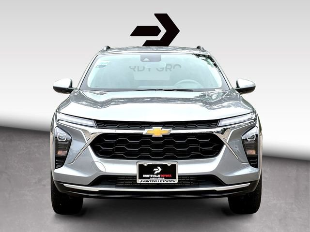 Used 2026 Chevrolet Trax LT FWD image 3