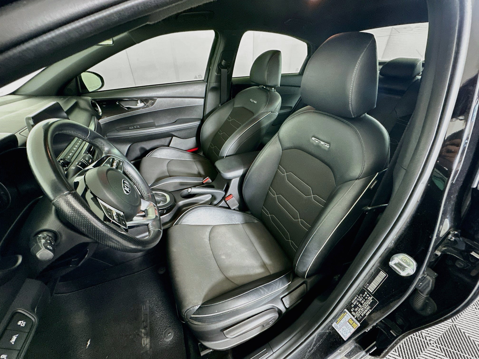 Used 2021 Kia Forte GT-Line FWD image 13