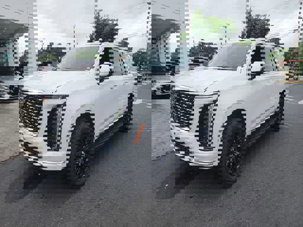 Certified 2025 Cadillac Escalade ESV Premium Luxury AWD/4WD image 4