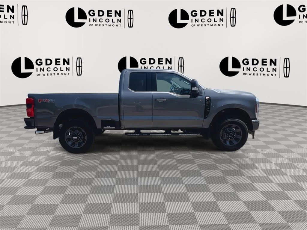 Used 2024 Ford F350 Lariat w/ Sport Appearance Package image 9