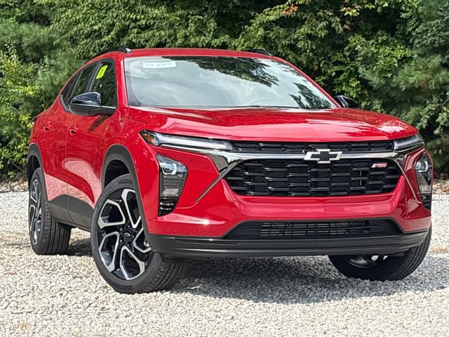 New 2026 Chevrolet Trax RS w/ Driver Confidence Package FWD image 2