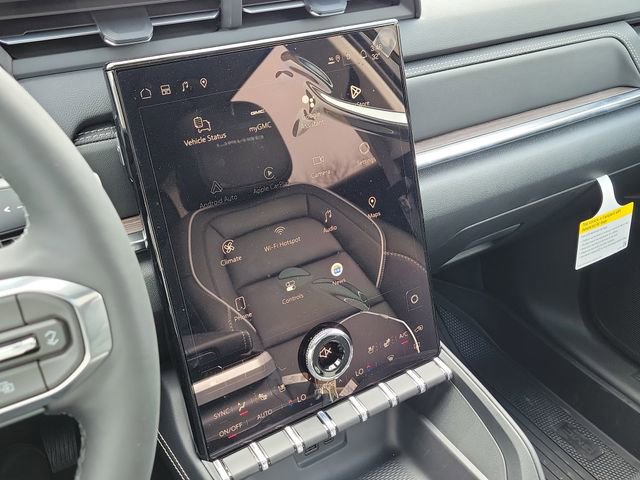 New 2026 GMC Terrain Denali w/ LPO, Floor Liner Package image 26