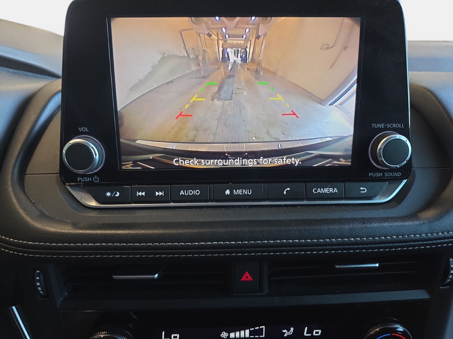 Used 2023 Nissan Rogue SV FWD image 21