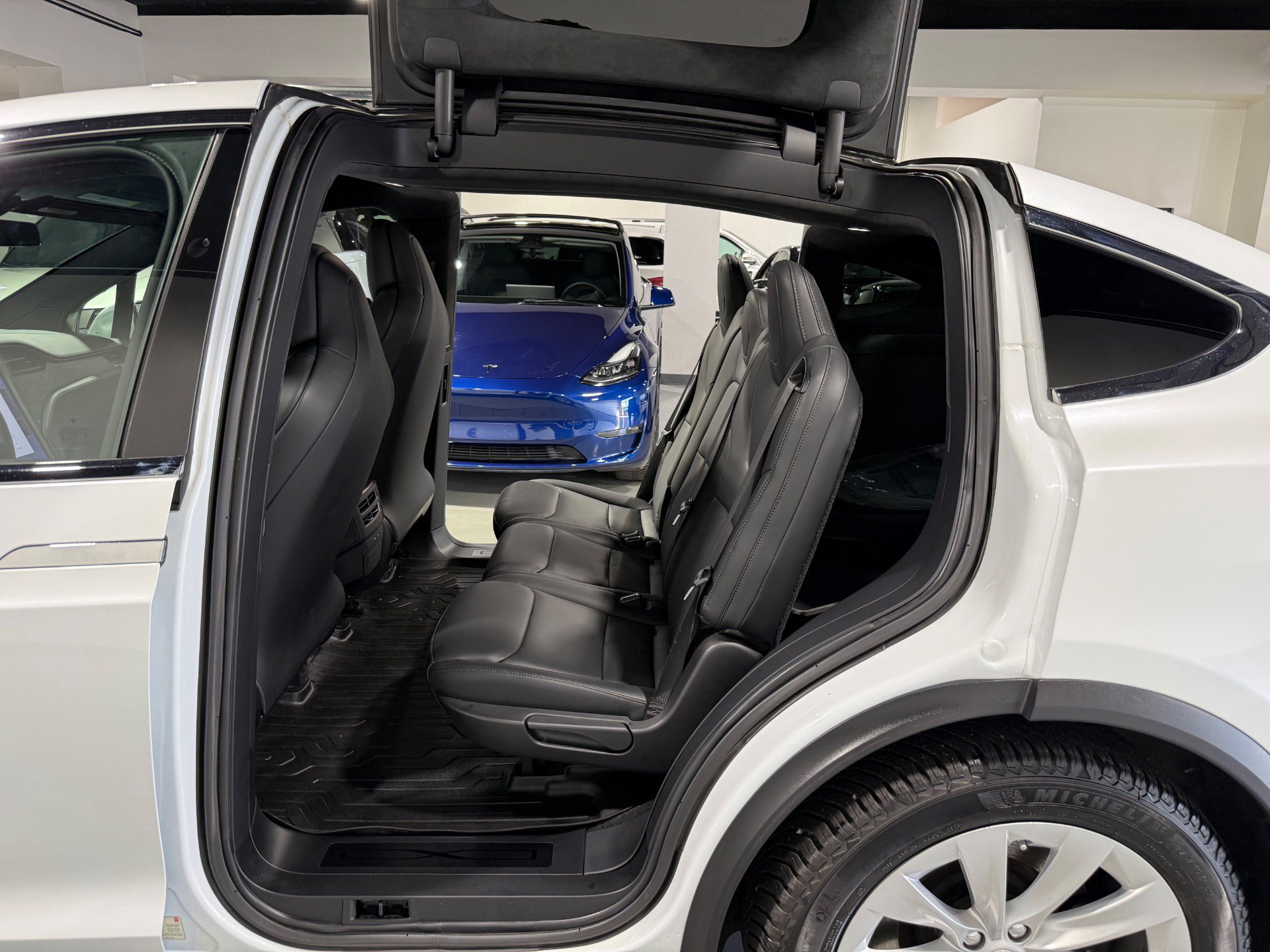 Used 2019 Tesla Model X Long Range image 46
