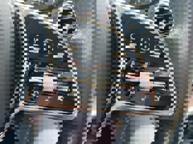 Certified 2022 Mercedes-Benz GLC 300 image 26