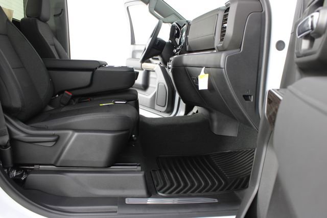 New 2026 GMC Sierra 3500 SLE w/ SLE Convenience Package AWD/4WD image 14