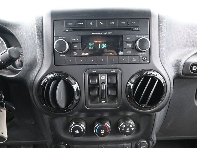 Used 2012 Jeep Wrangler Unlimited Sahara AWD/4WD image 18