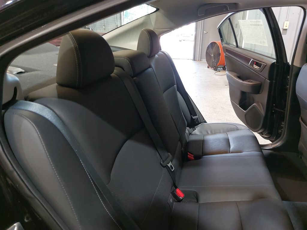 Used 2016 Subaru Legacy 2.5i Limited AWD/4WD image 12