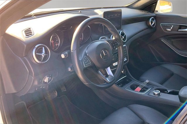 Used 2018 Mercedes-Benz CLA 250 4MATIC image 11