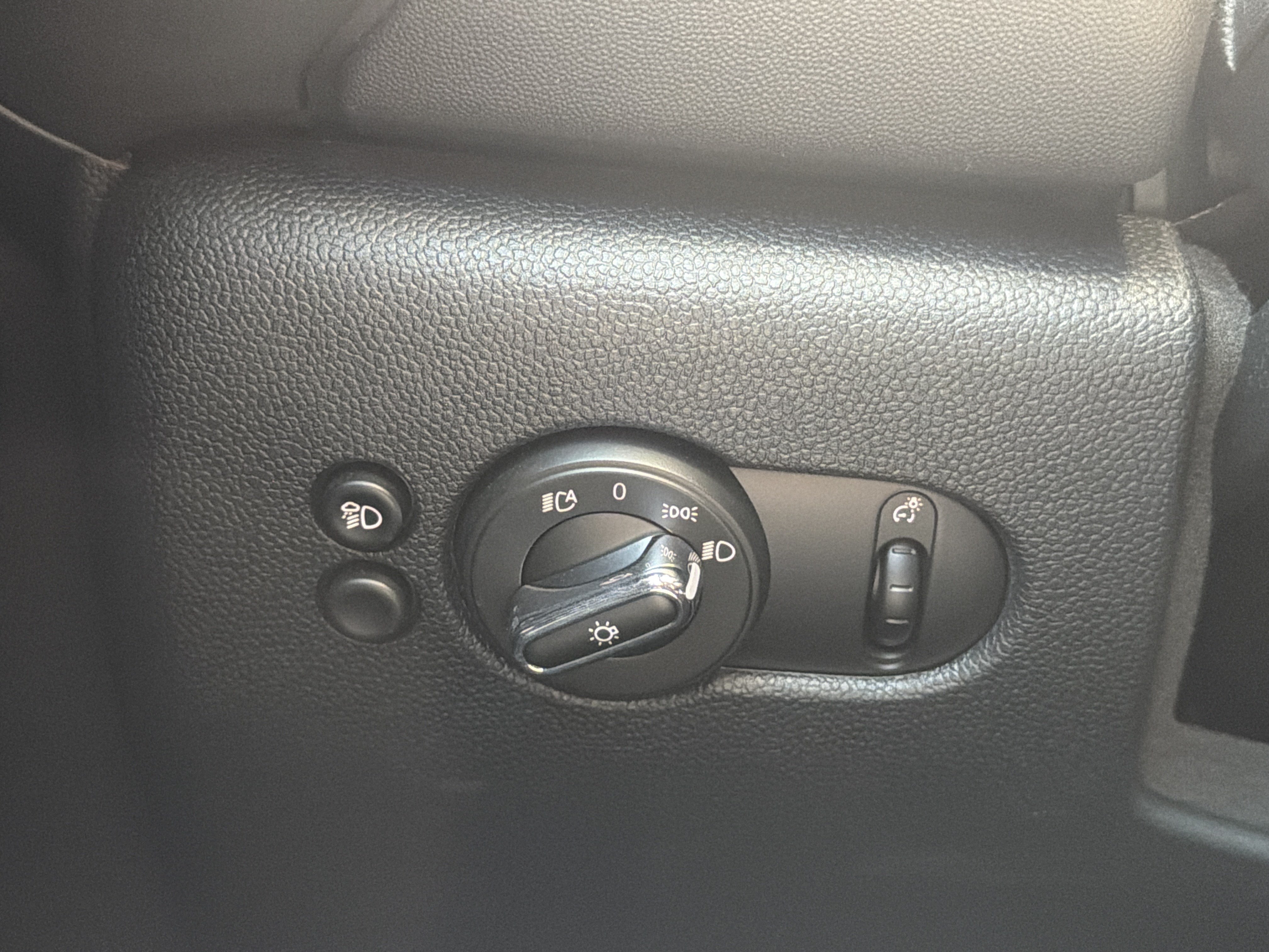 Certified 2024 MINI Cooper Convertible FWD image 27