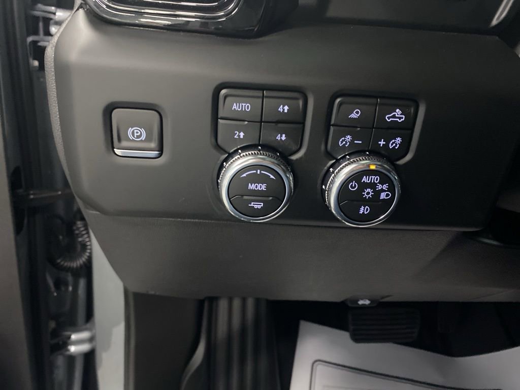 New 2026 GMC Sierra 1500 AT4 w/ AT4 Premium Package AWD/4WD image 24