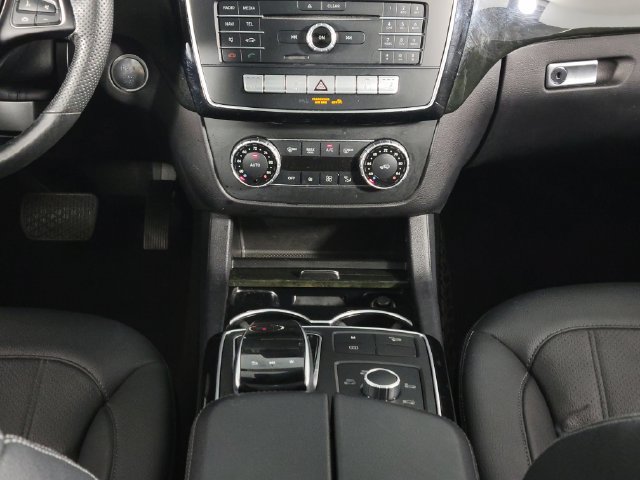 Used 2018 Mercedes-Benz GLE 350 4MATIC image 24