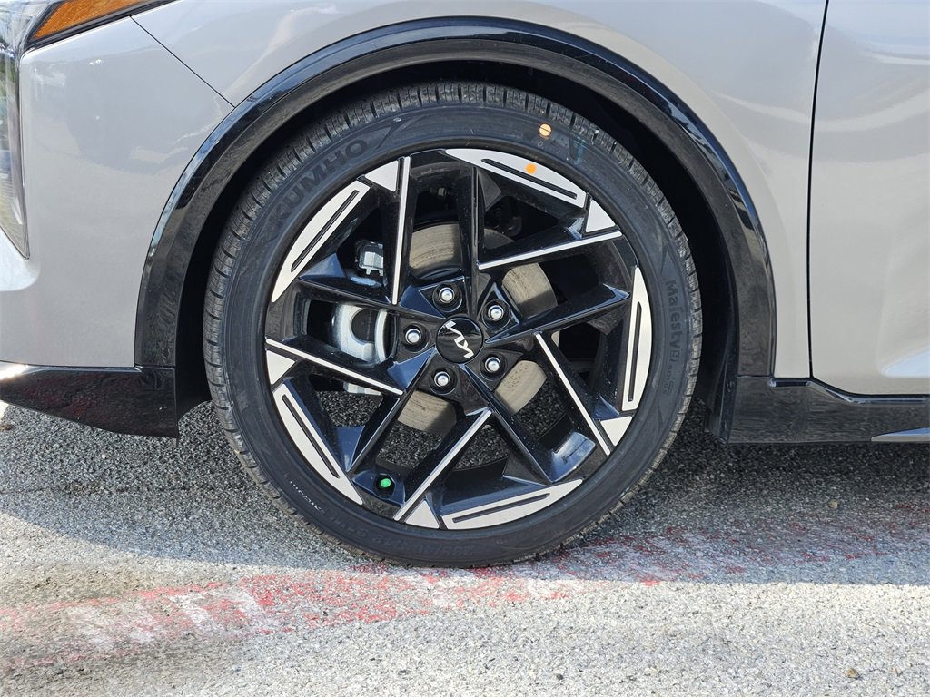 New 2025 Kia K4 GT-Line image 7