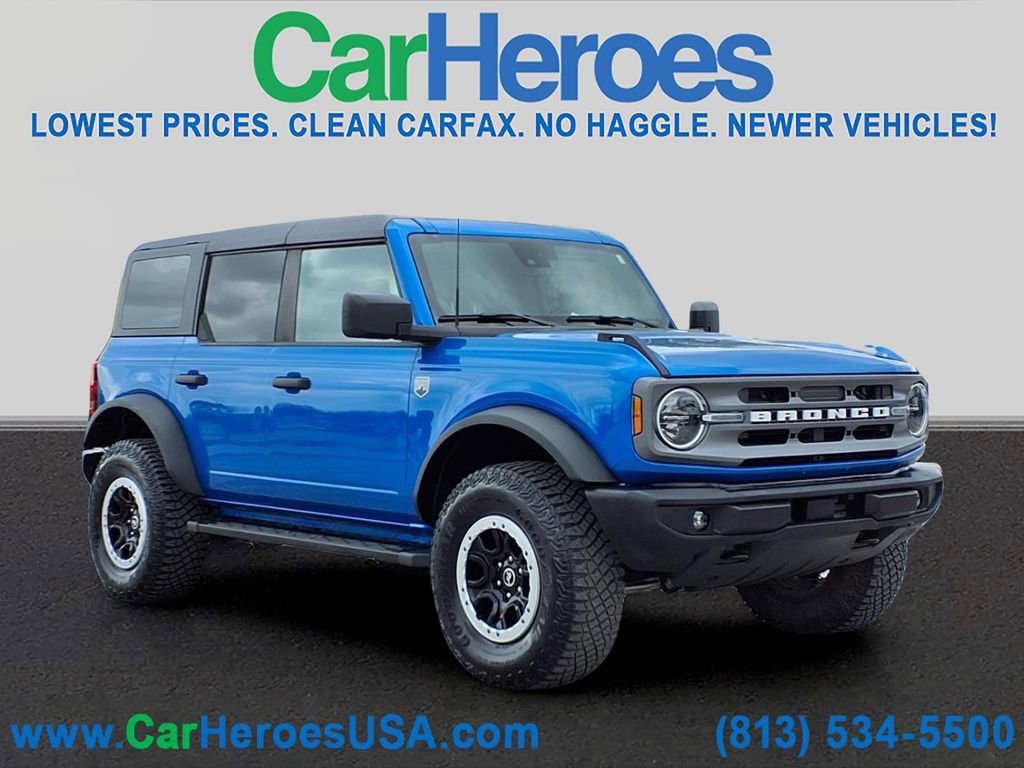 Used 2023 Ford Bronco Big Bend w/ Sasquatch Package image 1