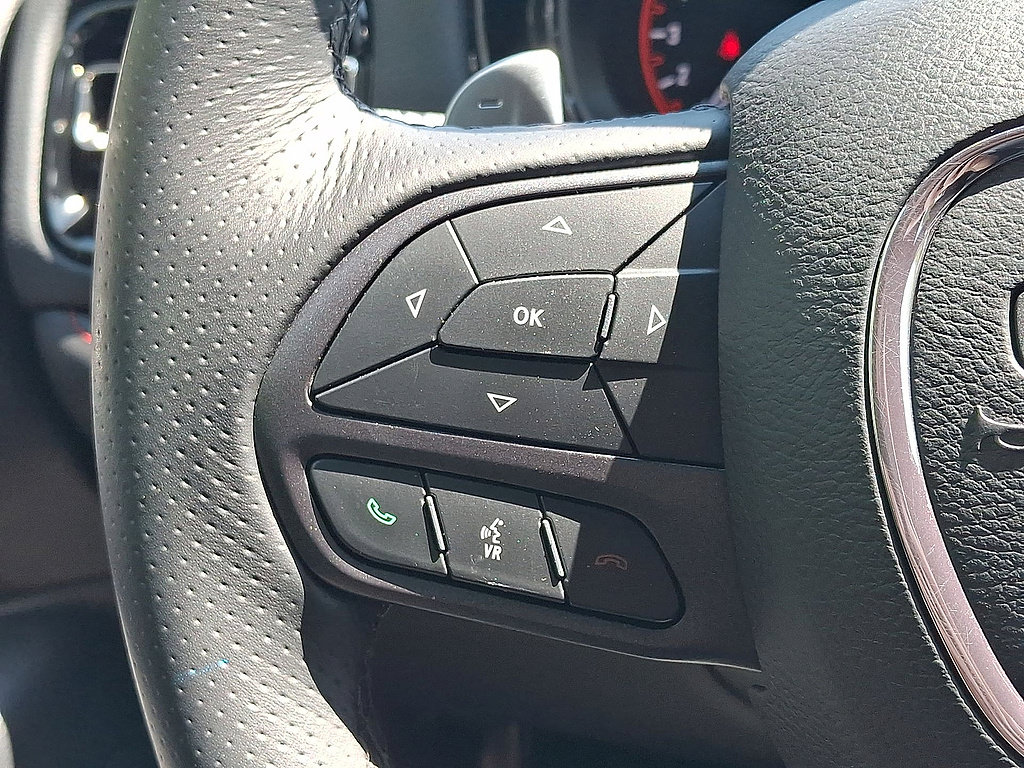 Used 2025 Dodge Durango GT AWD/4WD image 17