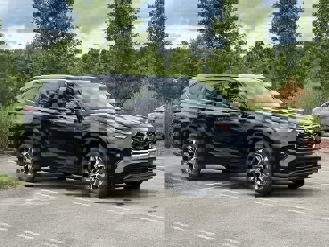New 2024 Toyota Highlander XLE image 31