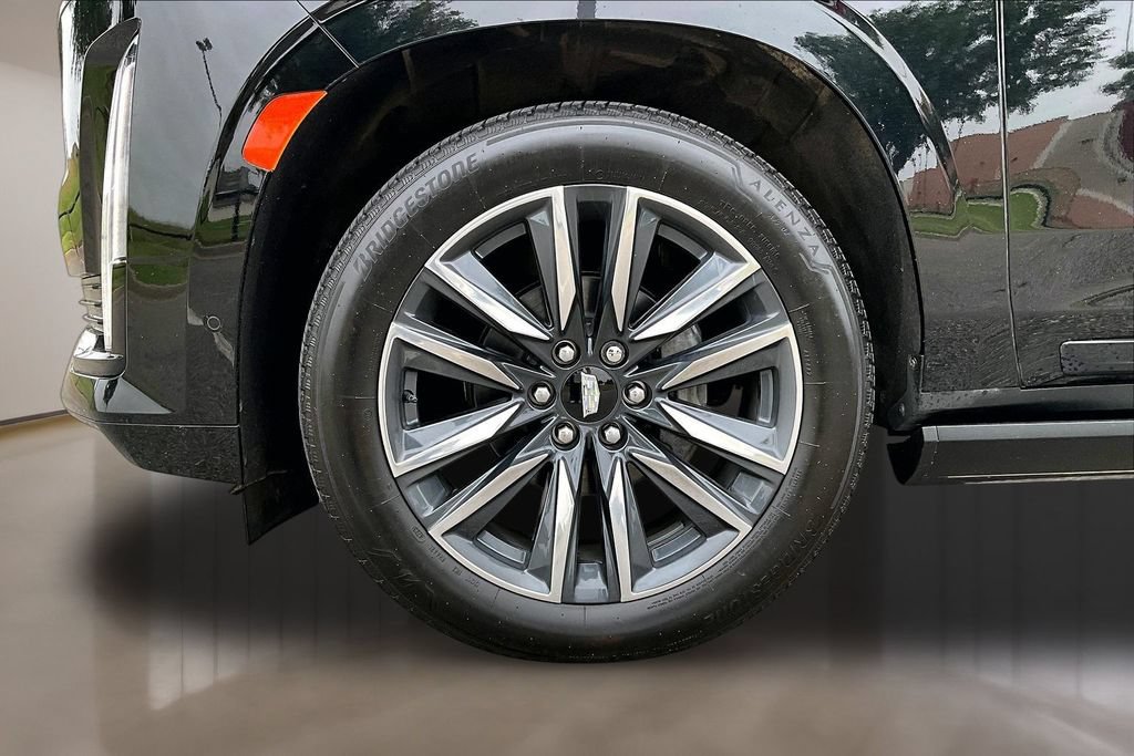 Used 2024 Cadillac Escalade ESV Sport Platinum w/ LPO, Floor Liner Package AWD/4WD image 8