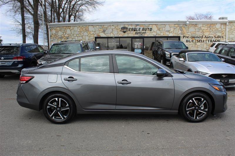 Used 2024 Nissan Sentra SV image 8