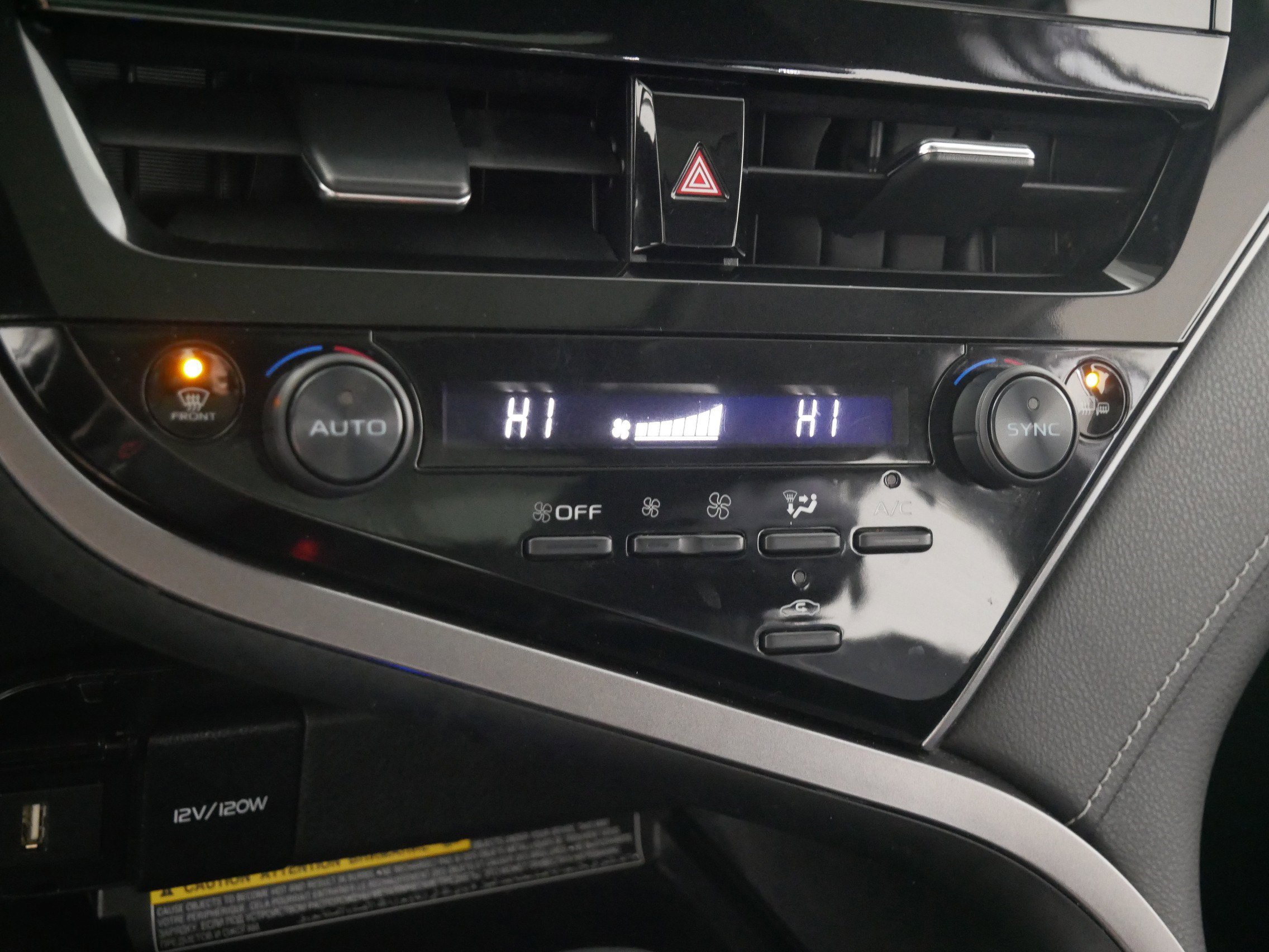 Used 2021 Toyota Camry XSE w/ Navigation Package image 23