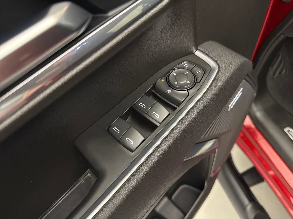 Used 2025 Chevrolet Silverado 1500 LT Trail Boss w/ Convenience Package II AWD/4WD image 9