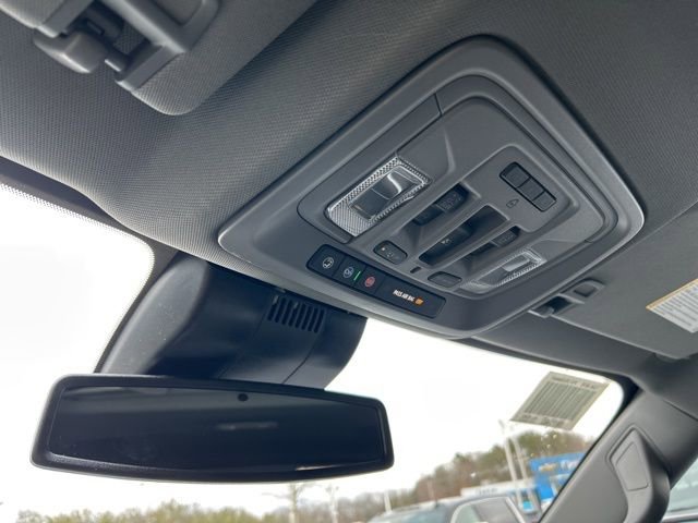 New 2026 GMC Sierra 3500 SLT image 25