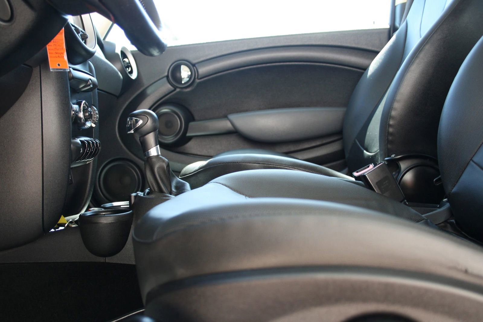 Used 2011 MINI Cooper Hardtop image 12
