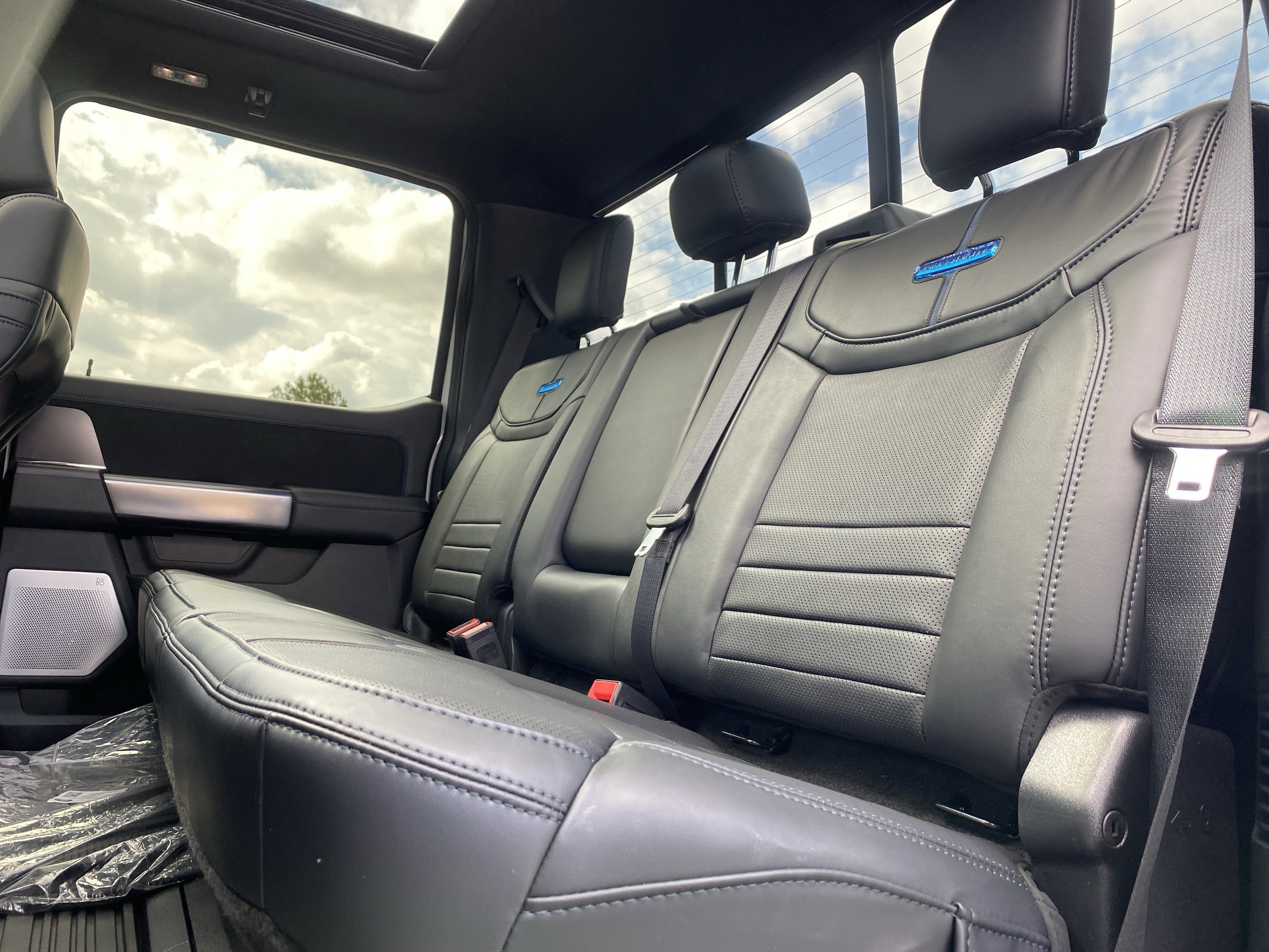 Used 2026 Ford F450 Platinum w/ FX4 Off-Road Package image 8