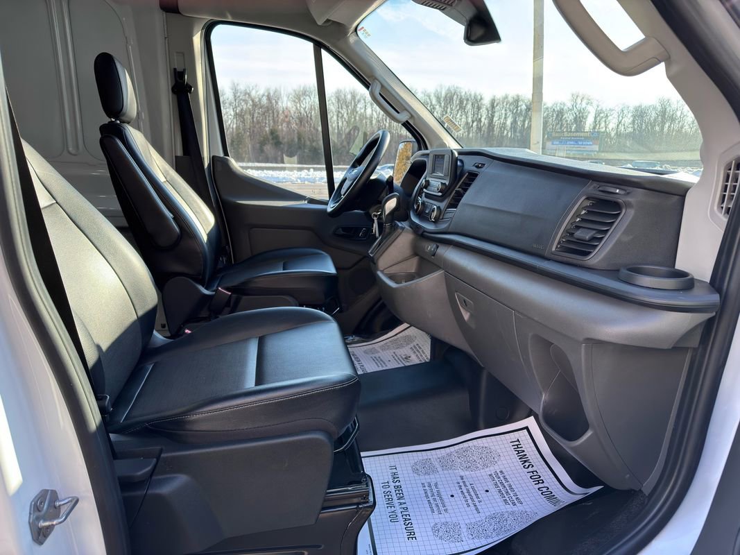 Used 2025 Ford Transit 250 Medium Roof RWD image 29