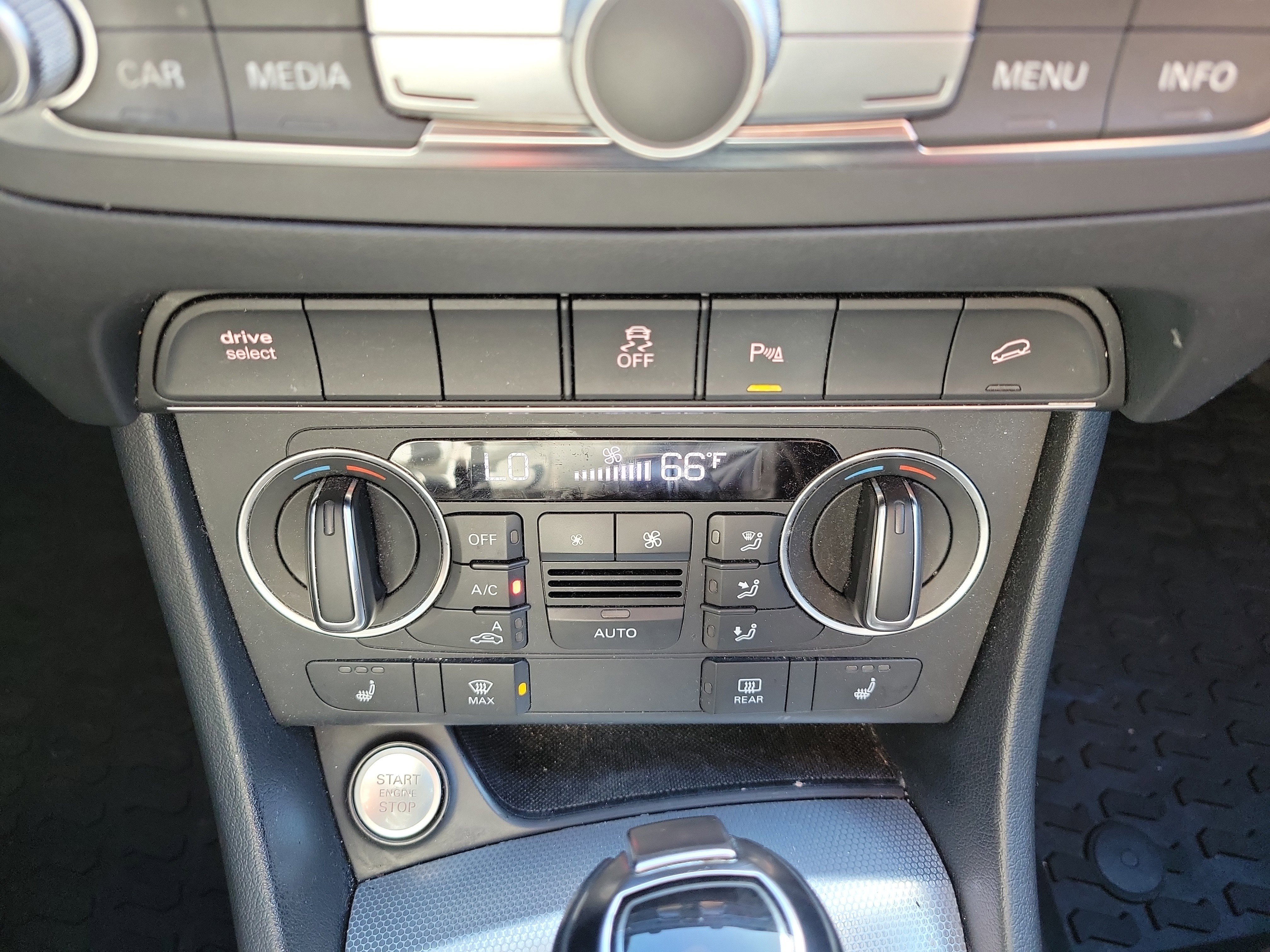 Used 2018 Audi Q3 2.0T Premium Plus w/ Premium Plus Package image 35