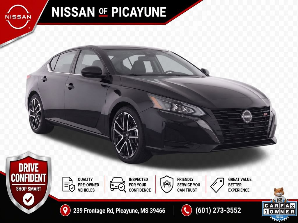 Used 2025 Nissan Sentra SR FWD video 2