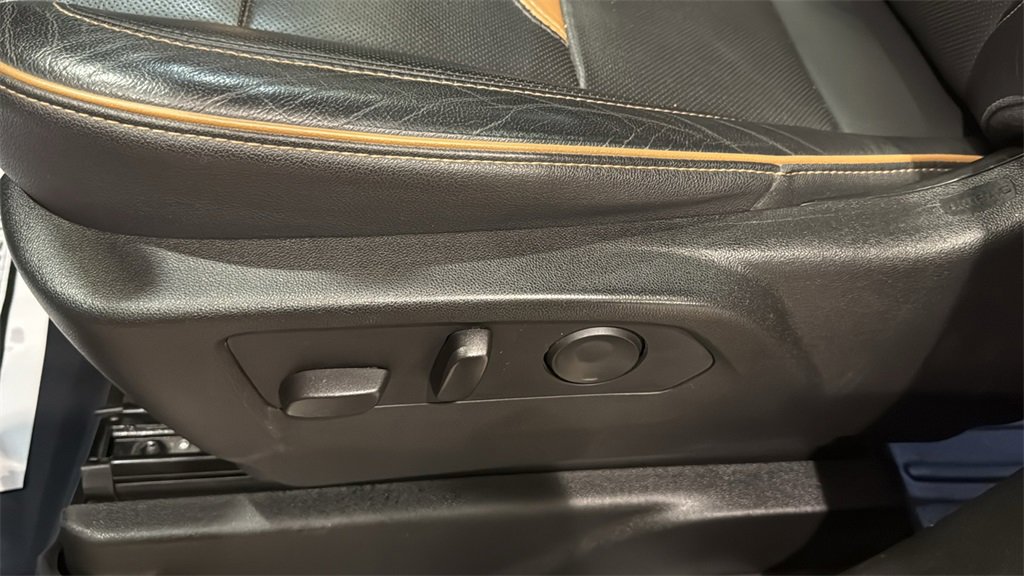 Used 2021 GMC Yukon AT4 w/ AT4 Premium Plus Package image 27