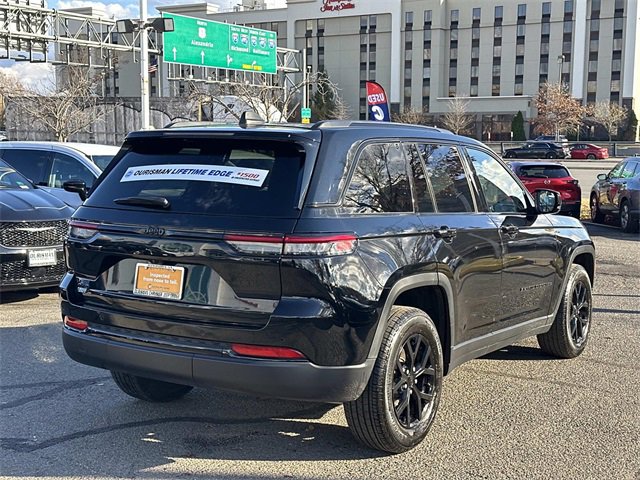 Certified 2024 Jeep Grand Cherokee Altitude video 2