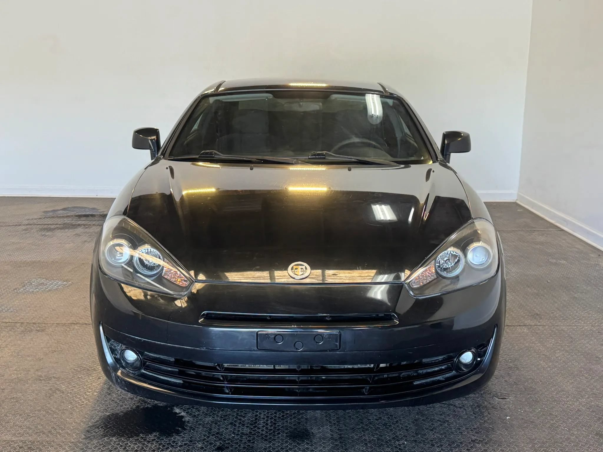 Used 2008 Hyundai Tiburon GS FWD image 2