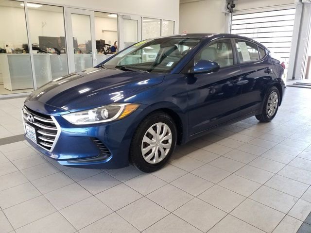 Used 2017 Hyundai Elantra SE FWD image 2