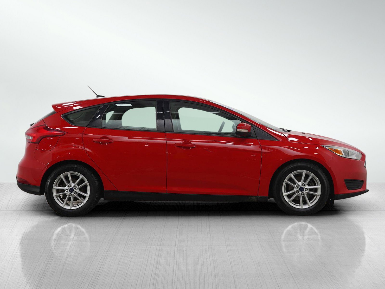 Used 2016 Ford Focus SE image 6