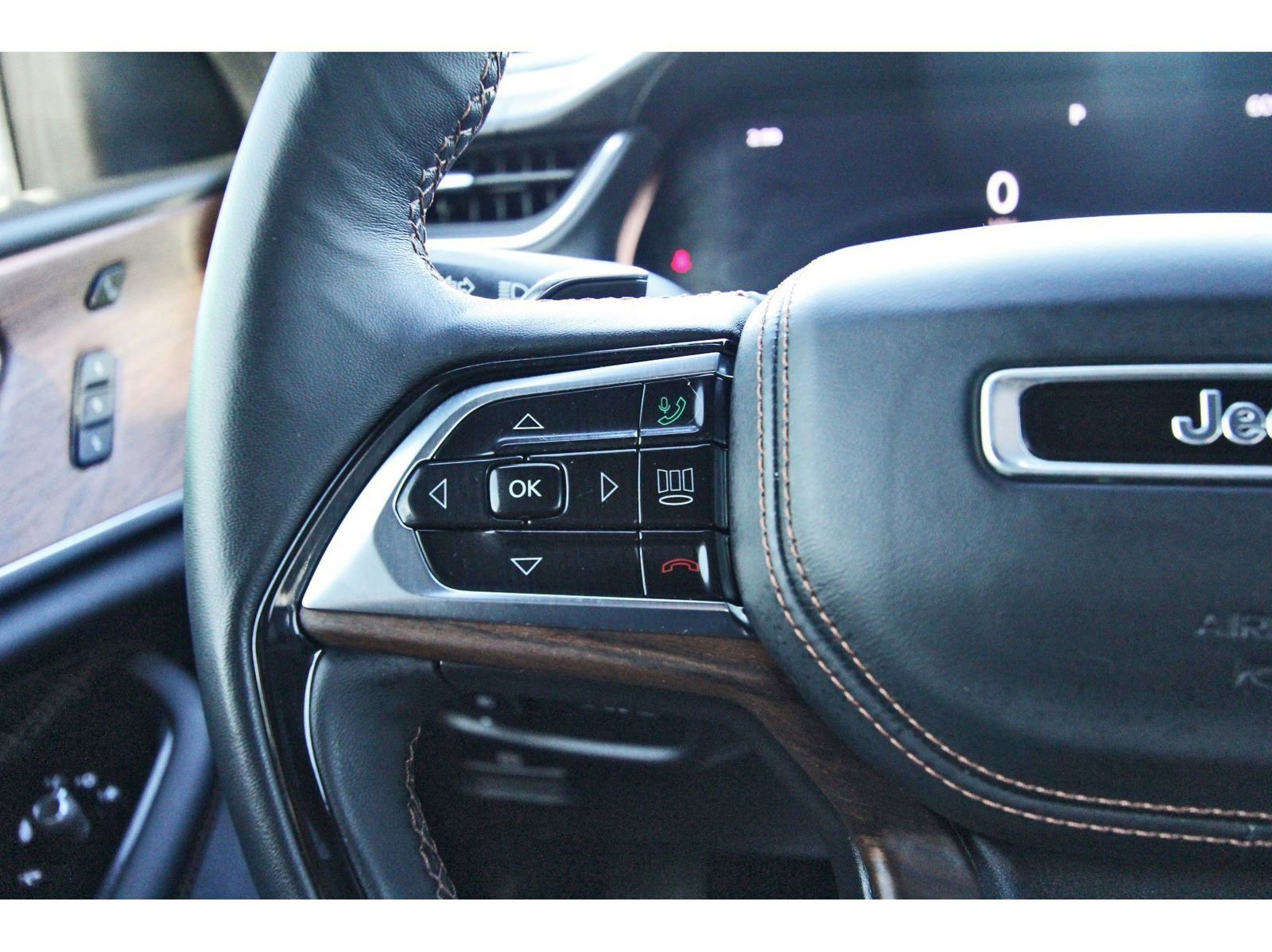 Used 2023 Jeep Grand Cherokee Summit w/ Adv Protech Group IV image 22