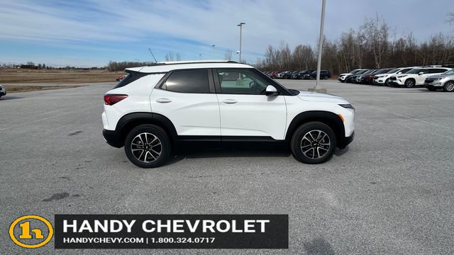 New 2026 Chevrolet TrailBlazer LT image 2