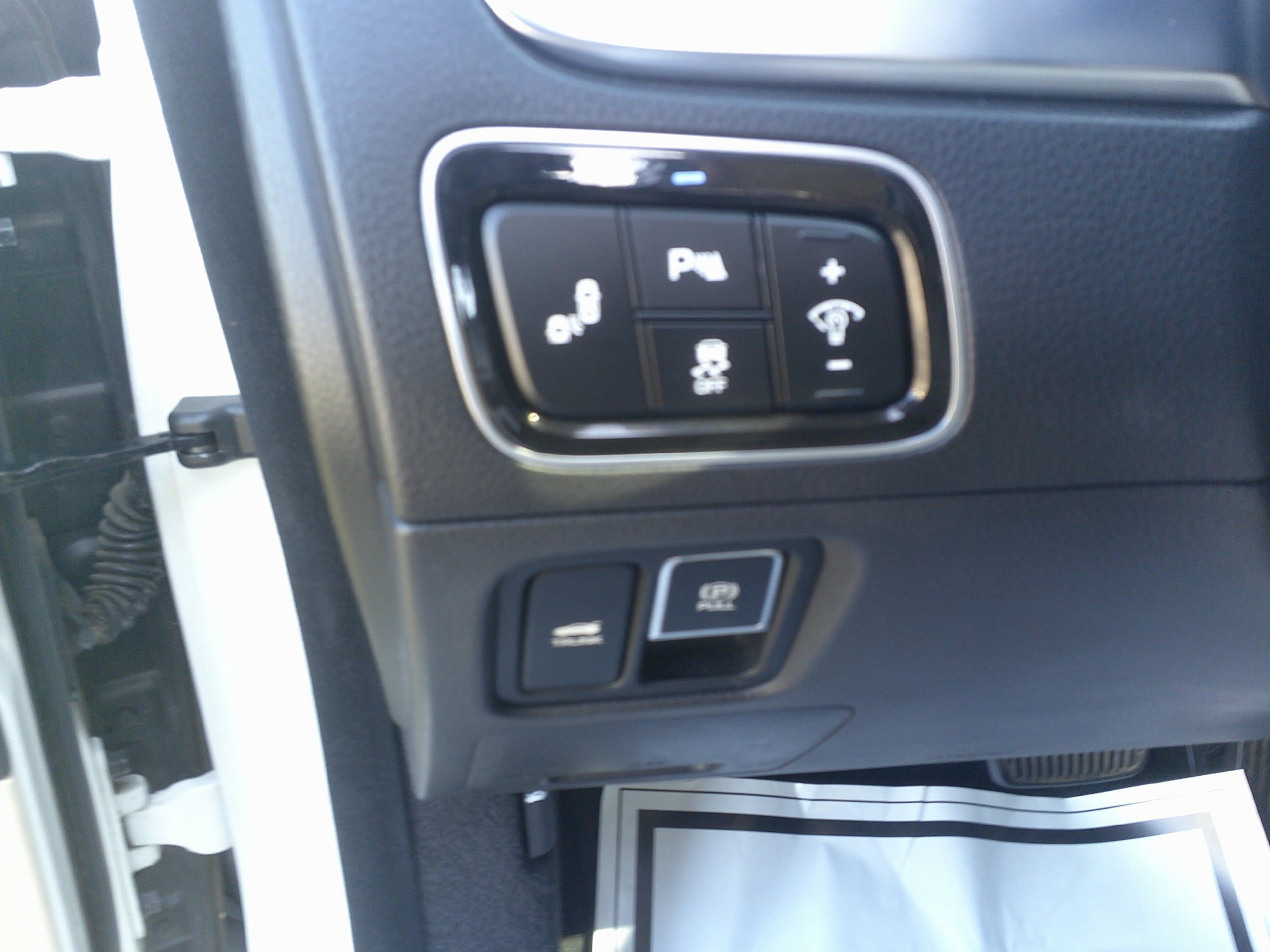 Used 2014 Hyundai Equus Signature RWD image 21