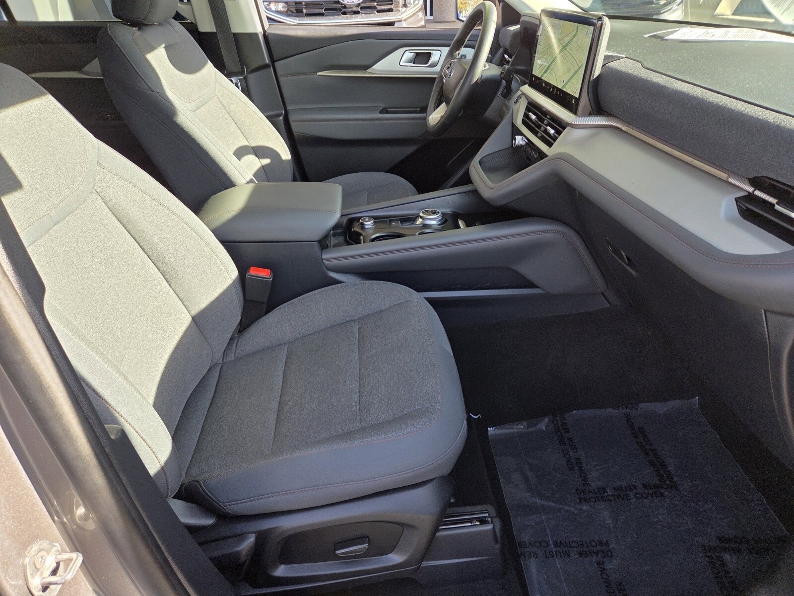 Certified 2025 Ford Explorer Active image 16