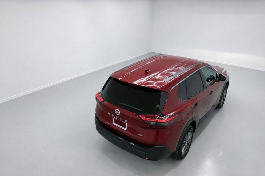 Used 2021 Nissan Rogue S AWD/4WD image 32