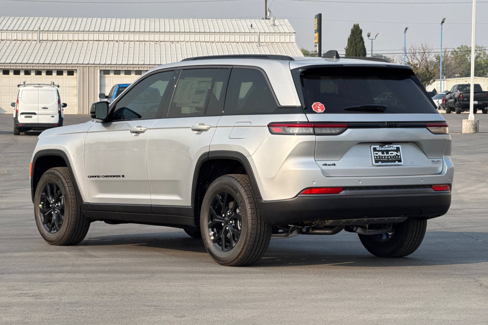 New 2026 Jeep Grand Cherokee Altitude AWD/4WD image 8