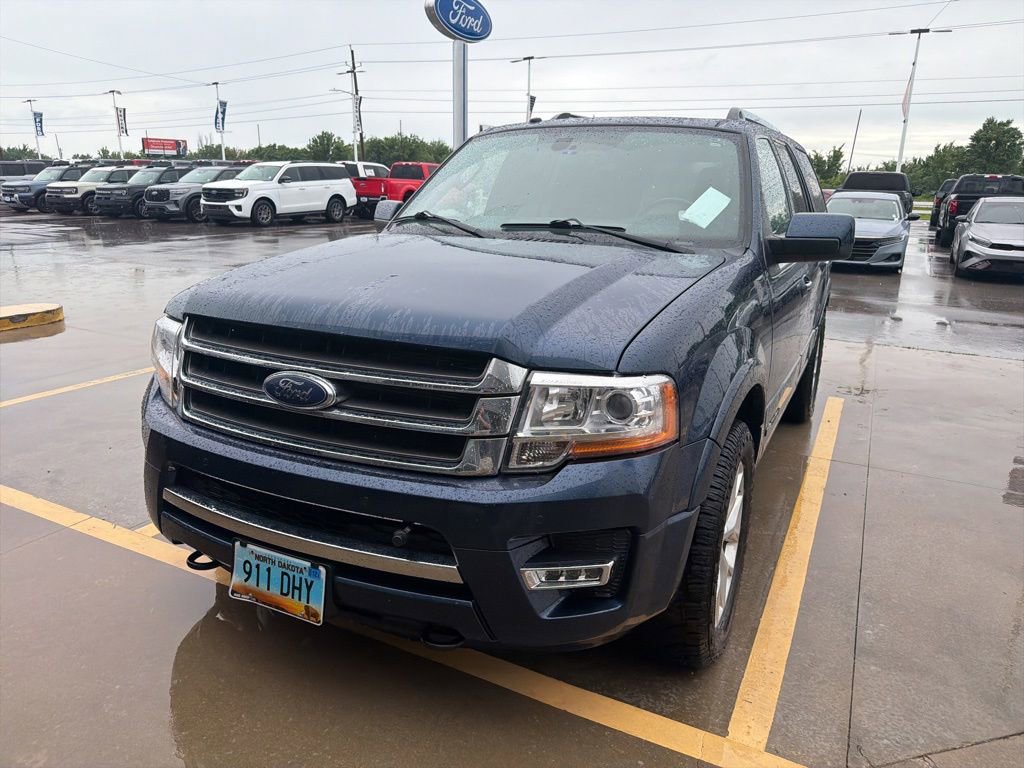 Used 2016 Ford Expedition Limited w/ Equipment Group 301A AWD/4WD image 4