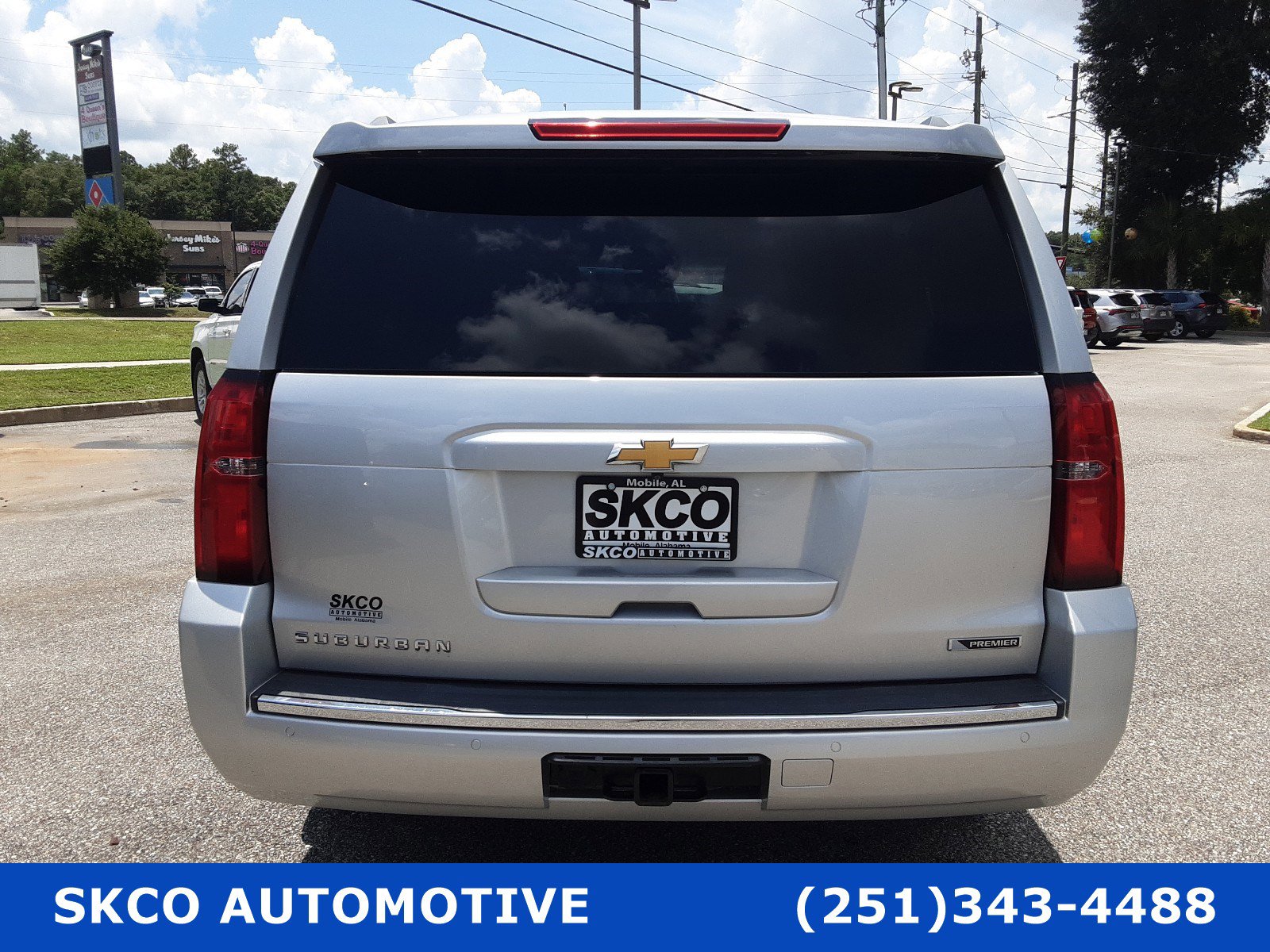 Used 2018 Chevrolet Suburban Premier RWD image 4