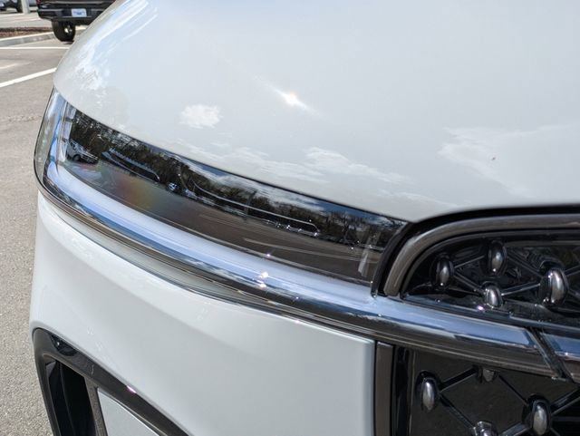 New 2026 Lincoln Nautilus Reserve w/ Jet Appearance Package image 10