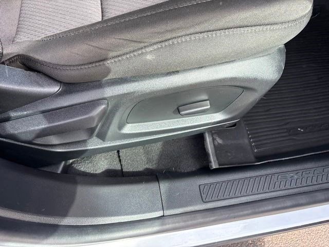 Used 2022 Ford Explorer XLT AWD/4WD image 40