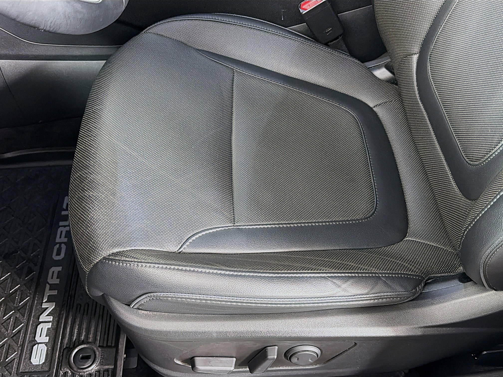 Used 2023 Hyundai Santa Cruz Limited w/ Cargo Package image 23