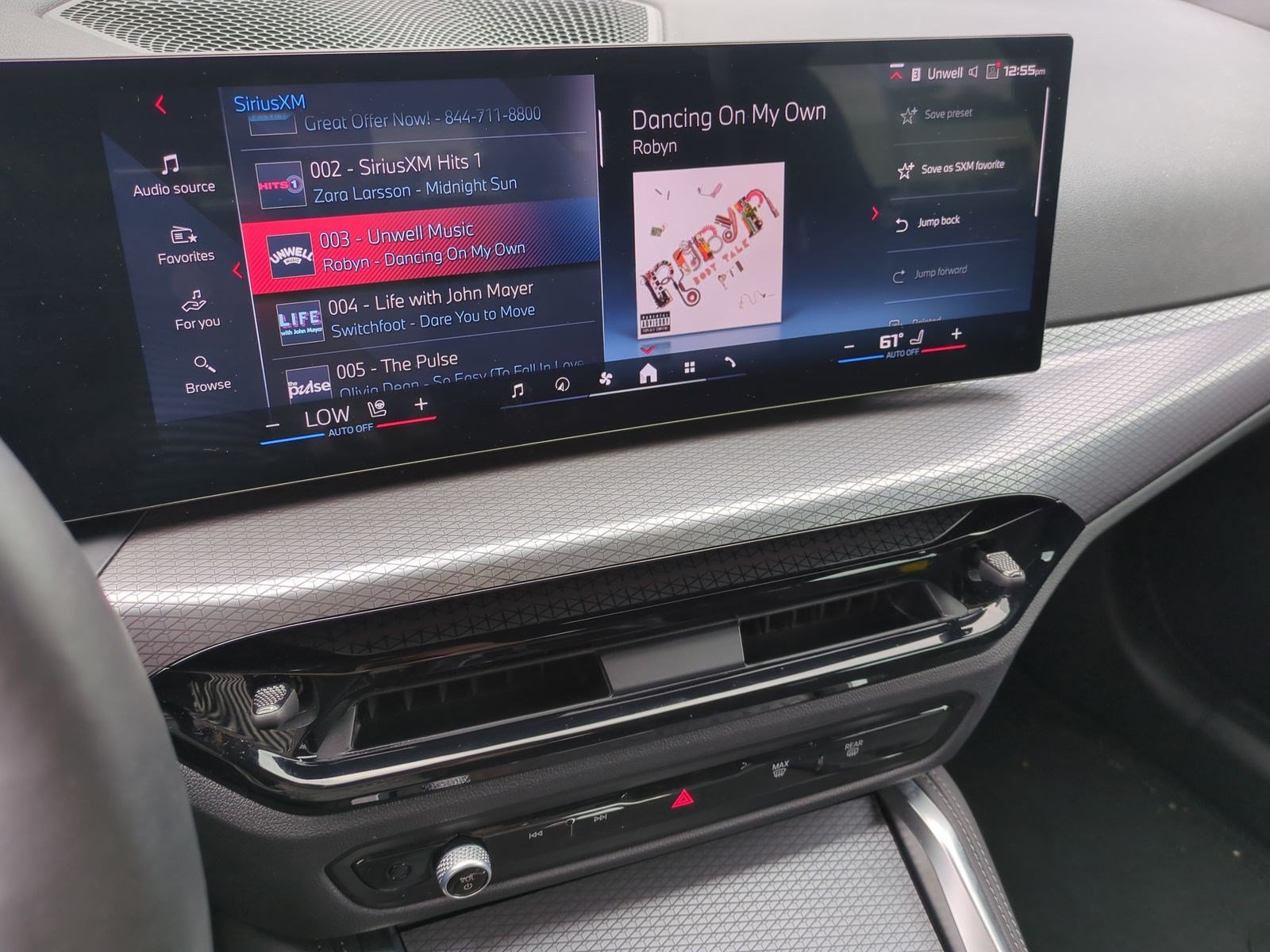 Used 2025 BMW M440i RWD image 30