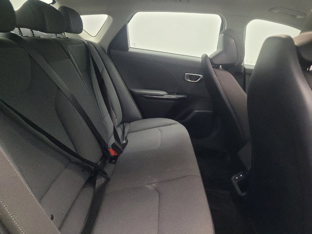 Used 2025 Kia K4 FWD image 19