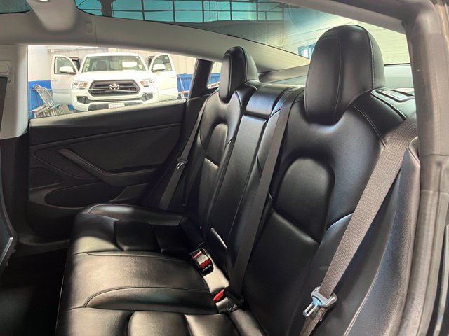 Used 2018 Tesla Model 3 Long Range AWD/4WD image 18